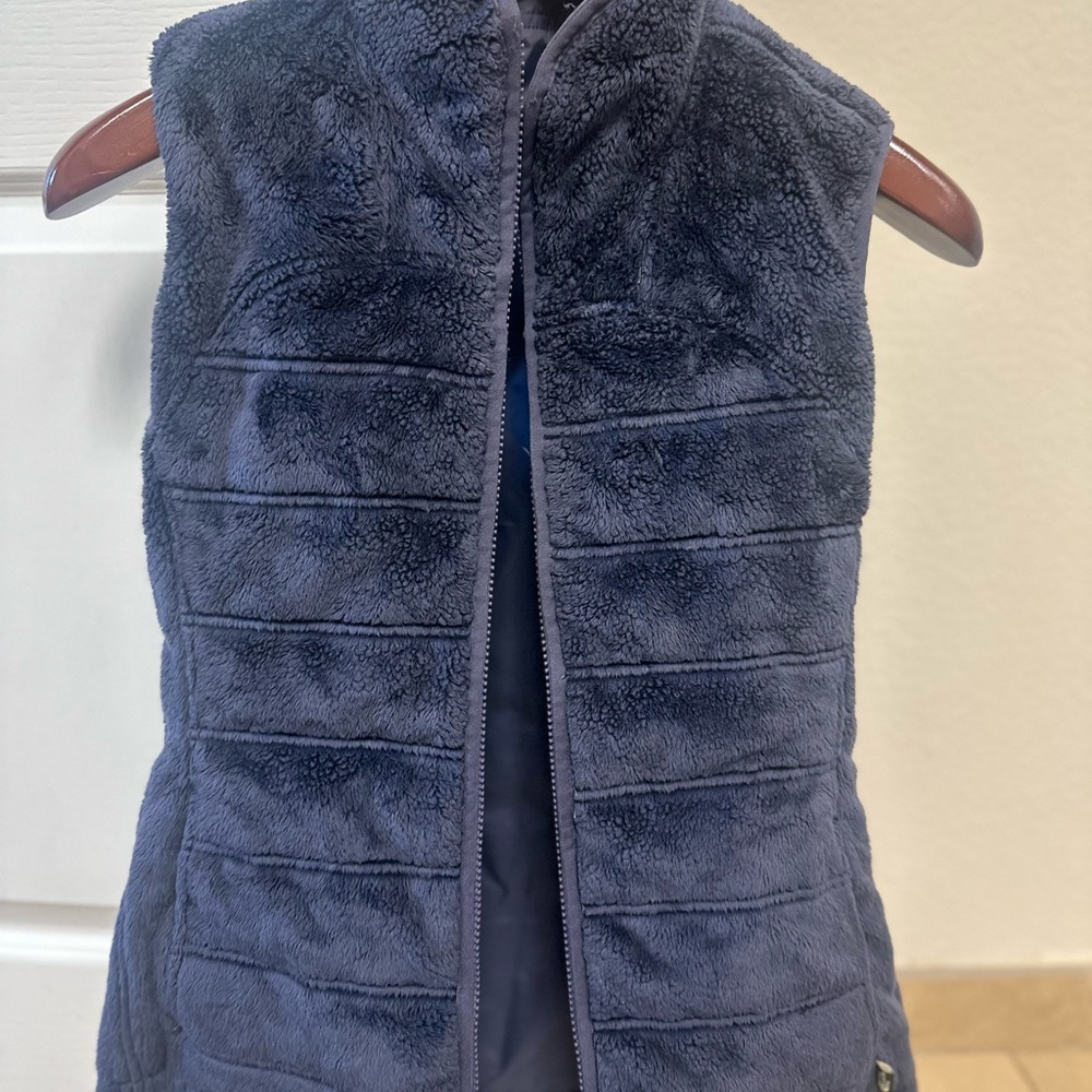 The North Face bluish purple Grey Insulated Vest with Embroidered Logo - Picture 3 of 3